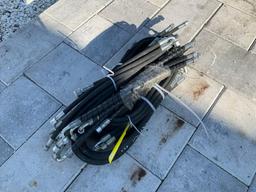 ( 1 ) BUNDLE OF UNUSED HYDRAULIC HOSES FOR EXCAVATOR