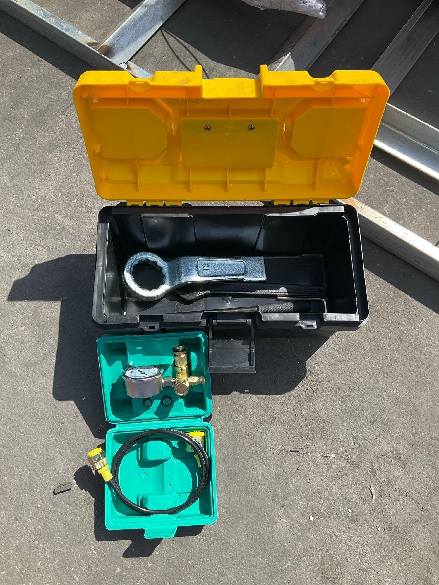 UNUSED 2025 WOLVERINE CONCRETE HYDRAULIC BREAKER ATTACHMENT MODEL CB-11-750F FOR UNIVERSAL SKID