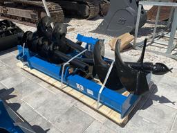 ( 1 ) UNUSED 2025 GIYI AUGER ATTACHMENT FOR SKID STEER, BITS APPROX 8in / 12in & 16in