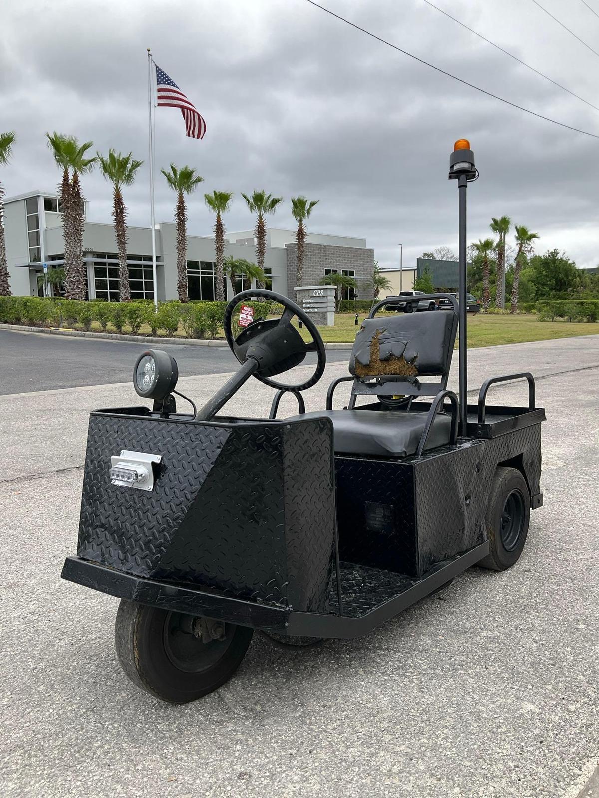 EZGO TEXTRON XI-835S, ELECTRIC, APPROX 24V, NEW BATTERY, APPROX RATED CAPACITY 550LBS, BILL OF SALE