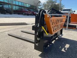 UNUSED 2025 WOLVERINE HYDRAULIC ADJUSTABLE PALLET FORK ATTACHMENT MODEL PFA-11-3300G FOR UNIVERSA...