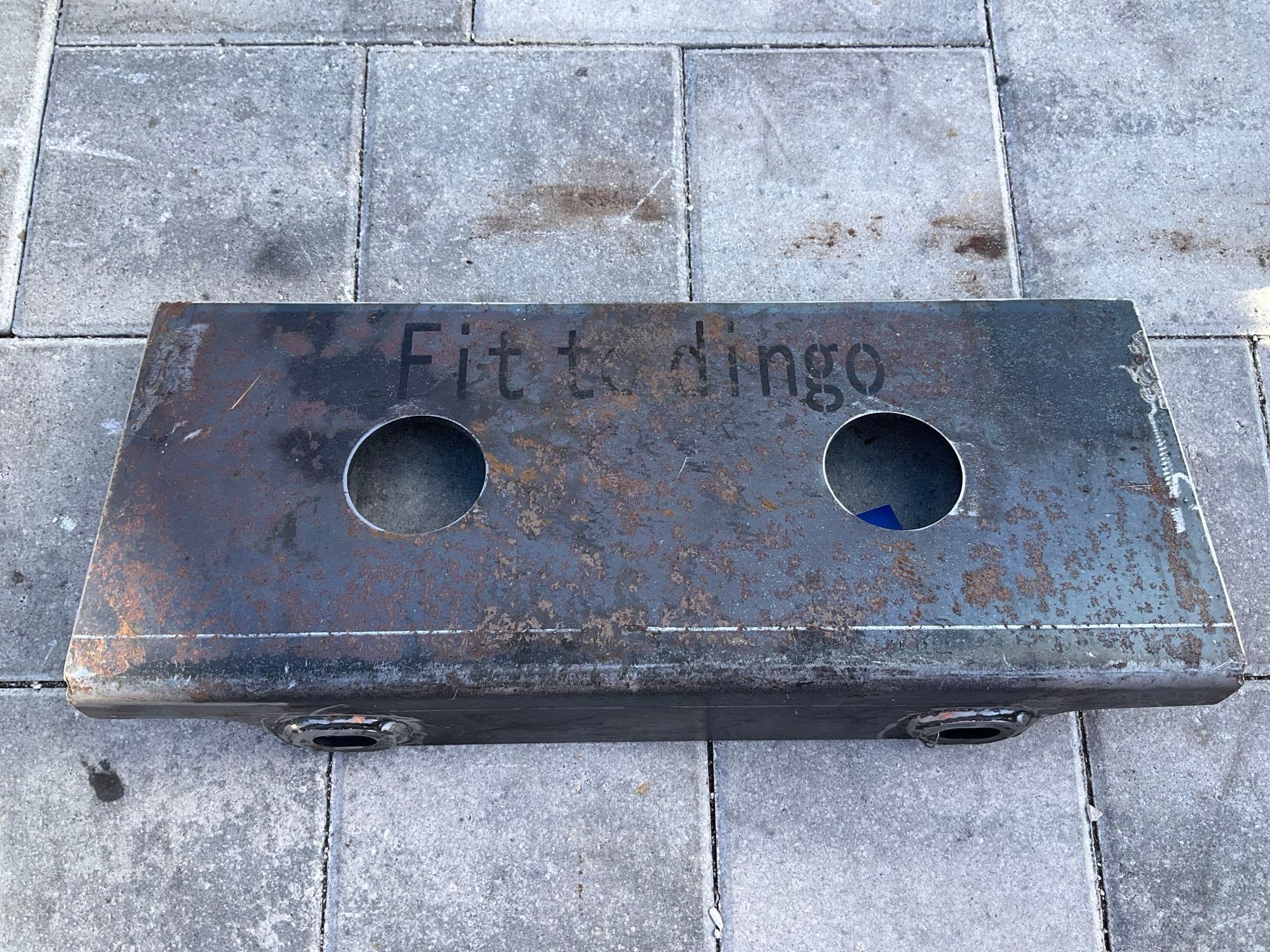 UNUSED 2025 MOUNTING PLATE FOR DINGO SKID STEER, APPROX 24in W