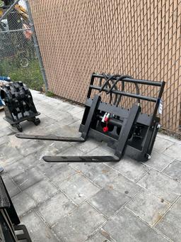 UNUSED 2024 GIYI SIDE SHIFT FORK ATTACHMENT MODEL GY-CYHC FOR MINI SKID STEER