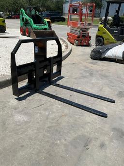 UNUSED 2025 GIYIGY-FR47C FORK ATTACHMENT FOR DINGO SKID STEER