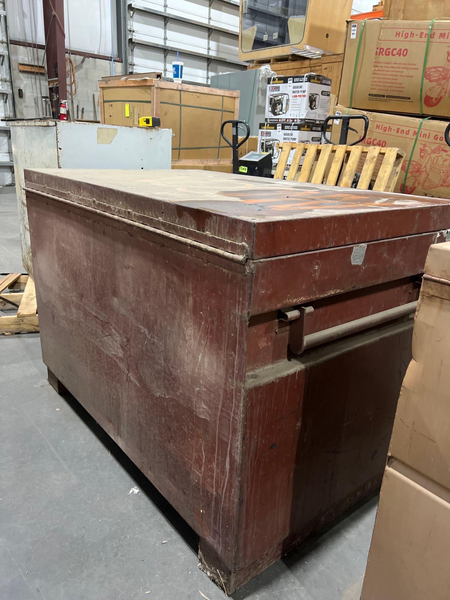 DETA CONSOLIDATION METAL INDUSTRIAL TOOL CHEST; APPROXIMATELY 48 IN L X 30 IN W X 34 IN T; CONTENTS