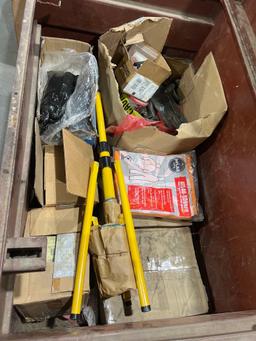 DETA CONSOLIDATION METAL INDUSTRIAL TOOL CHEST; APPROXIMATELY 48 IN L X 30 IN W X 34 IN T; CONTENTS