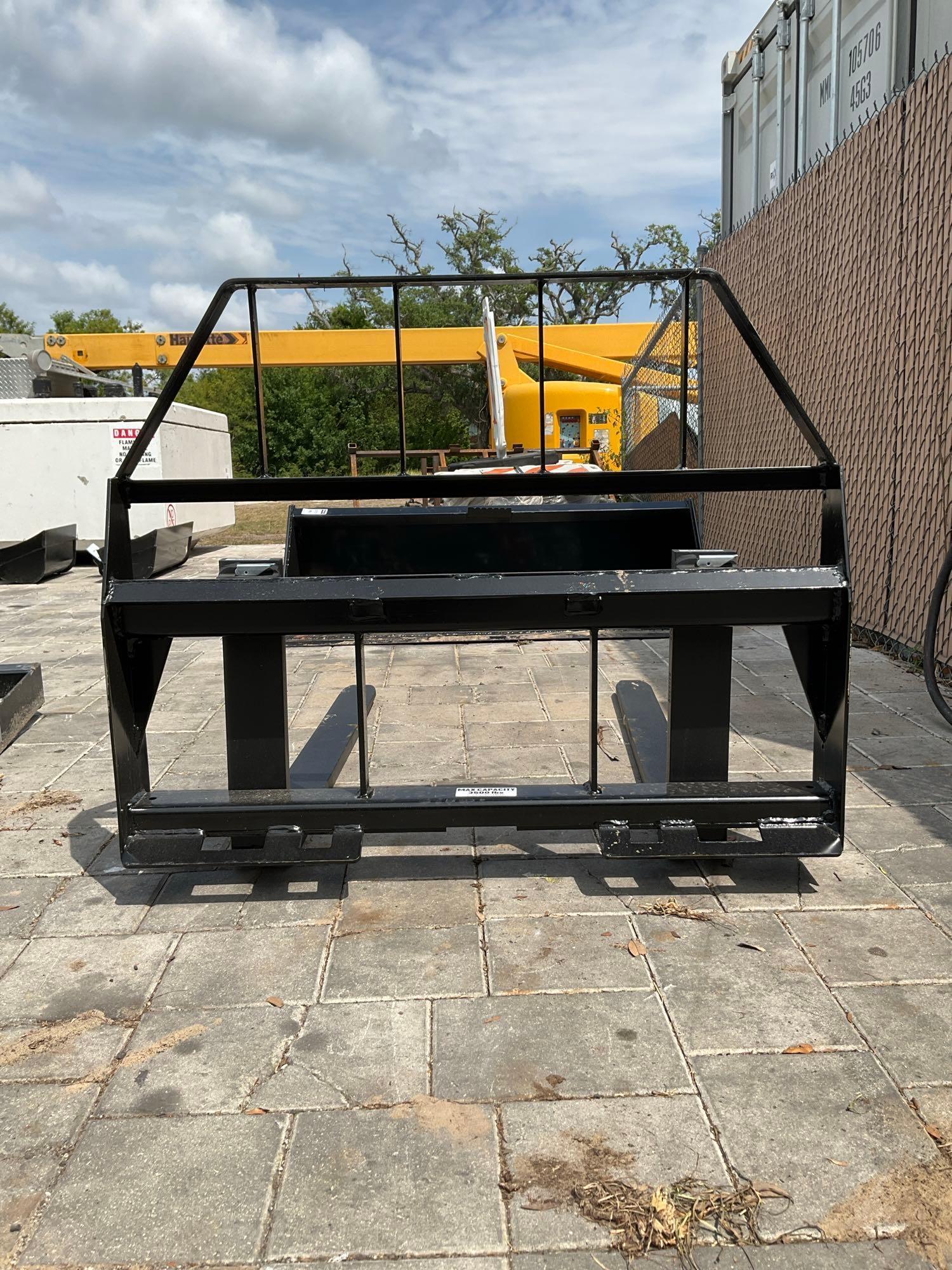 UNUSED KIVELPALLET FORK ATTACHMENT FOR UNIVERSAL SKID STEER, APPROX MAX CAPACITY 3500LBS