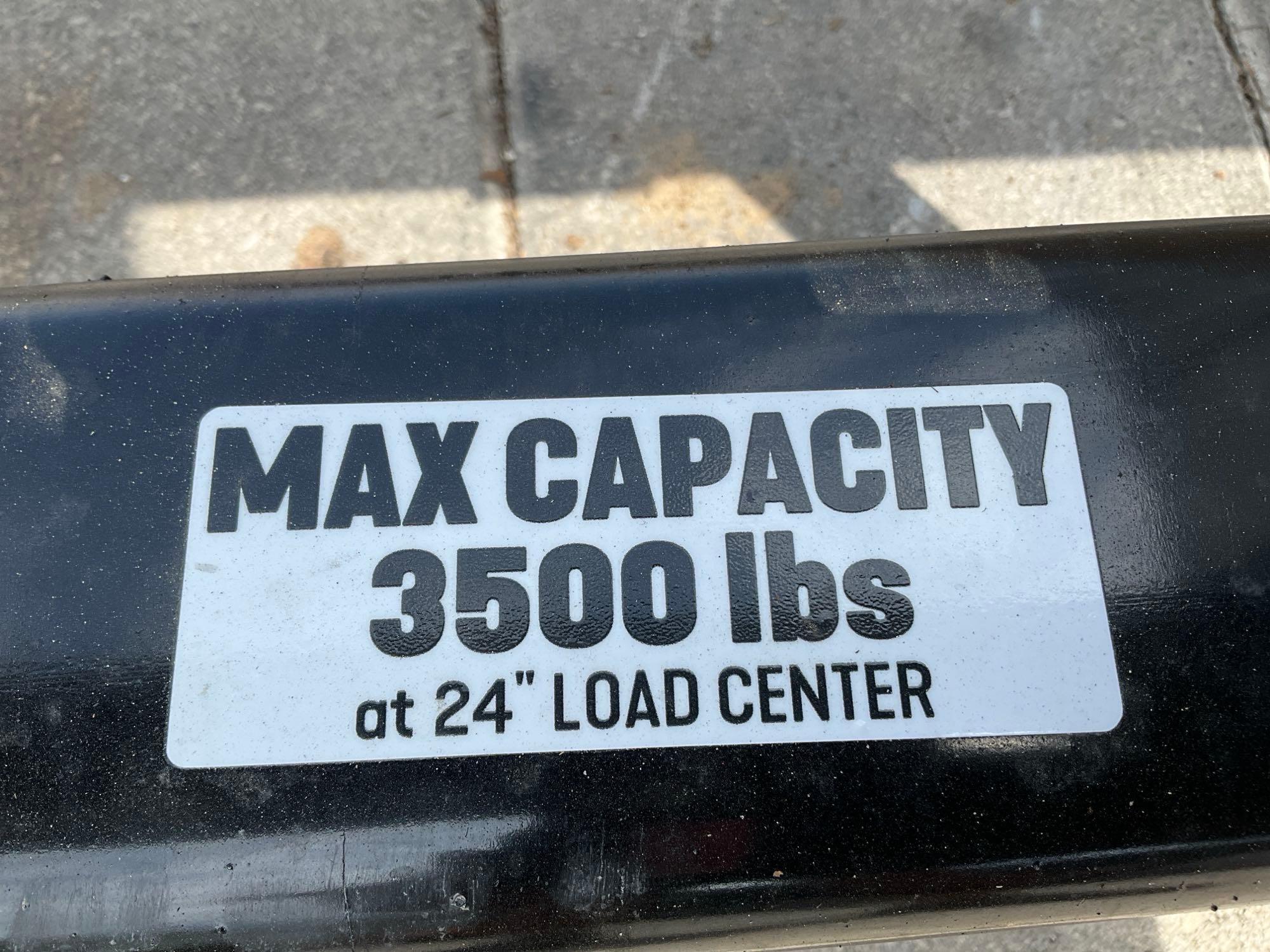 UNUSED KIVELPALLET FORK ATTACHMENT FOR UNIVERSAL SKID STEER, APPROX MAX CAPACITY 3500LBS