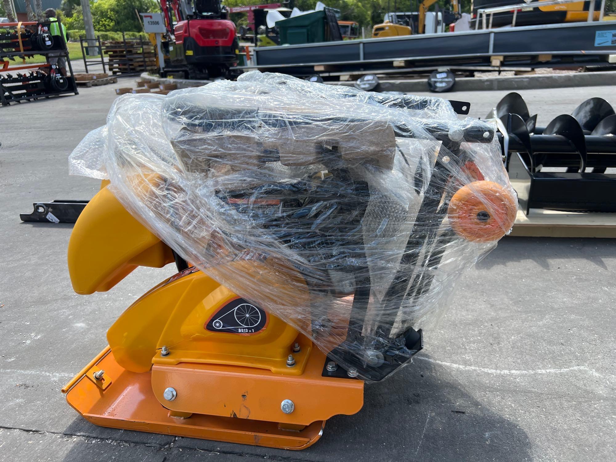 UNUSED 2025SDLOOL SL90 PLATE COMPACTOR, GAS POWERED