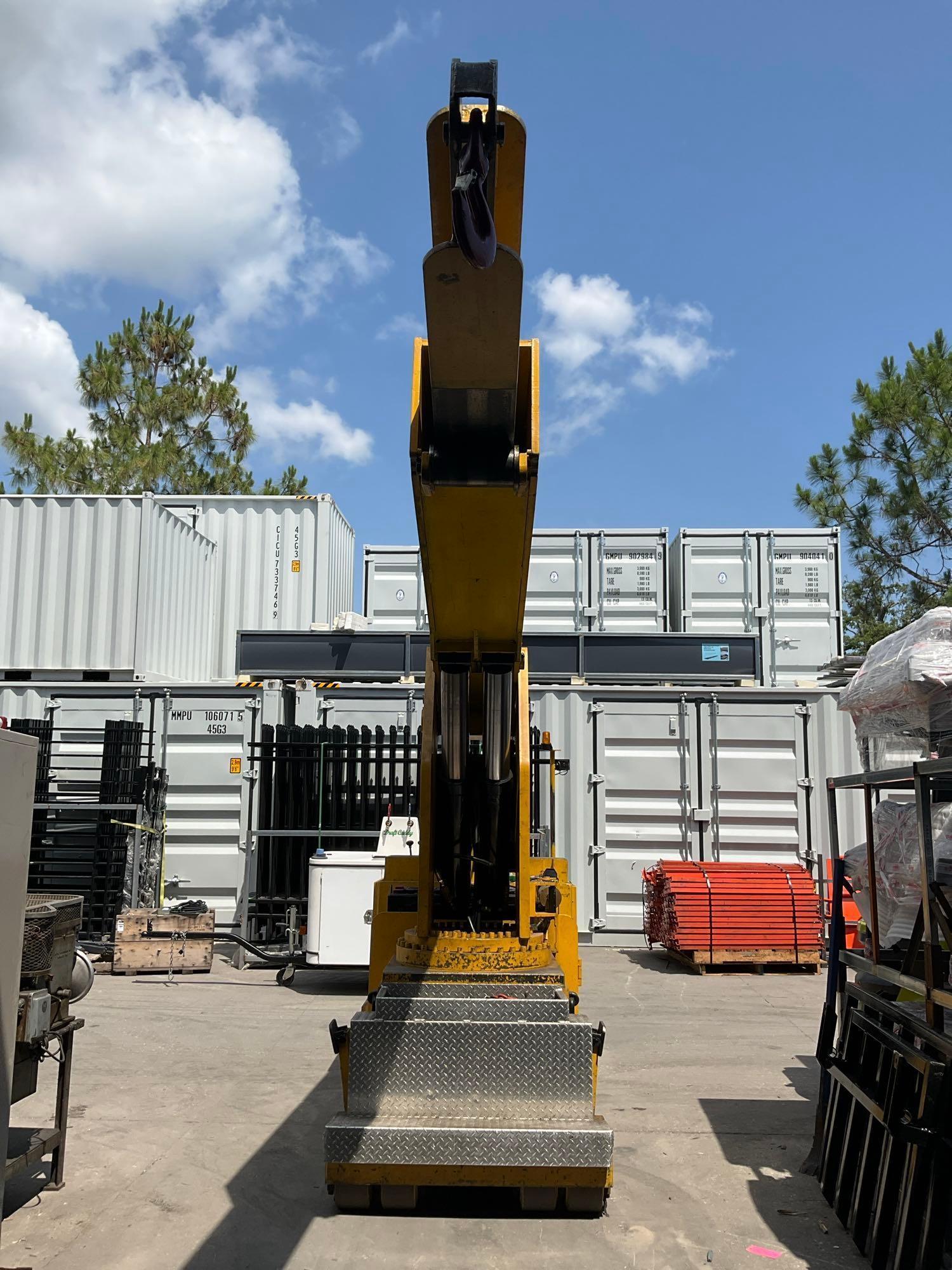 SCHRECKSP-R-MC, ELECTRIC, 36V, APPROX MAX CAPACITY 15,000LBS, RUNS & OPERATES