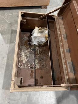 RAM-BOX METAL INDUSTRIAL TOOL CHEST MODEL 203617; APPROXIMATELY 36 IN L X 19 IN W X 21 IN TALL;