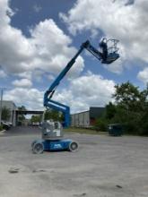 2014 GENIE ARTICULATING BOOM LIFT MODEL Z 34/22N, ELECTRIC, APPROX MAX PLATFORM HEIGHT 34 FT, APP...