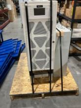 SCHNEIDER ELECTRIC EASY UPS 3M 60-200 kVA