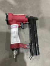 CENTRAL PNEUMATIC #42528 AIR BRAD NAILER, USES 18GA, 3.8in TO1 3/6in BRADS