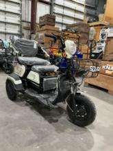 UNUSED 2025 SDLOOL 3WHEEL CART, ELECTRIC, LED SMART OPERATION SCREEN ( PLEASE NOTE ITEM IN BOX , ...