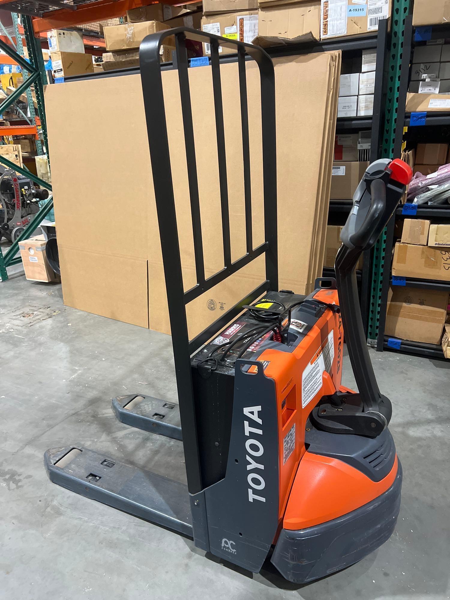 2024 TOYOTA PALLET JACK MODEL 8HBW23, ELECTRIC, 24V, MAX CAPACITY 4500LBS, LOW HRS SHOWING, BUILT...