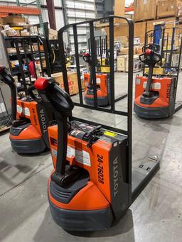 2024 TOYOTA PALLET JACK MODEL 8HBW23, ELECTRIC, 24V, MAX CAPACITY 4500LBS, LOW HRS SHOWING, BUILT...