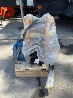 UNUSED HYDRAULIC BREAKER CE MODEL SB05, REQUIRED PRESSURE 100-120 BAR