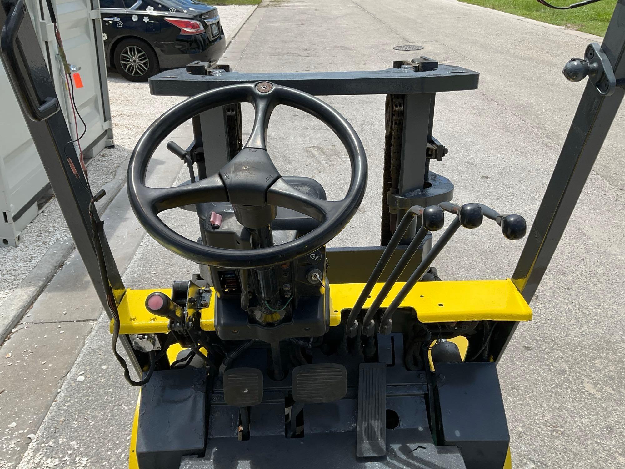 MITSUBISHI FORKLIFT MODEL FGC20K1, LP POWERED, APPROX MAX CAPACITY 4000LBS, APPROX MAX HEIGHT 80in,