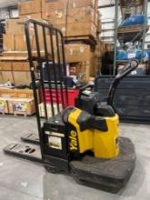2020 YALE PALLET JACK MODEL MPE060, RUNS AND OPERATES