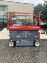 SKYJACK SCISSOR LIFT MODEL SJ4632, ELECTRIC; APPROX MAX PLATFORM HEIGHT 32 FT, BUILT IN BATTERY C...