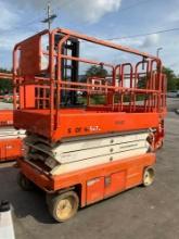 2015 SNORKEL SCISSOR LIFT MODEL S4726E ANSI, ELECTRIC, APPROX MAX PLATFORM HEIGHT 26FT