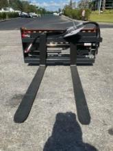UNUSED 2025 WOLVERINE HYDRAULIC ADJUSTABLE PALLET FORK ATTACHMENT MODEL PFA-11-3300G FOR UNIVERSAL