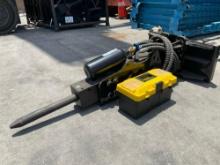 ( 1 ) UNUSED 2025 GIYI BREAKER HAMMER MODEL GY-P45, APPROX TOTAL LENGTH 56in, TOOL BOX INCLUDED