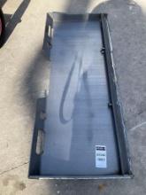 UNUSED YINTATECH 1/2in UNIVERSAL QUICK ATTACH MOUNT PLATE, APPROX 45in W