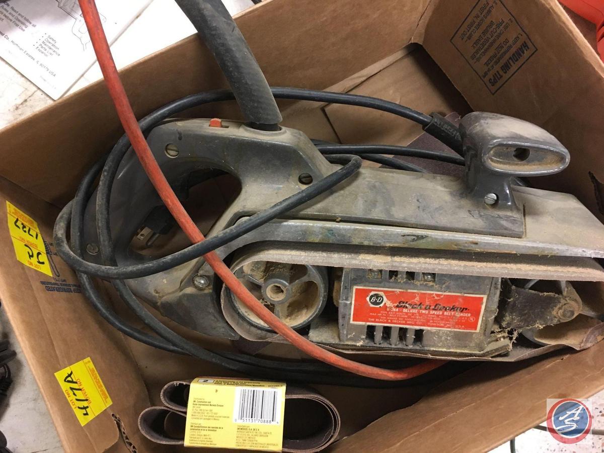 Black and Decker U-244 deluxe 2 speed belt sander