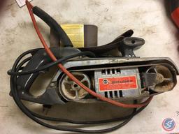 Black and Decker U-244 deluxe 2 speed belt sander