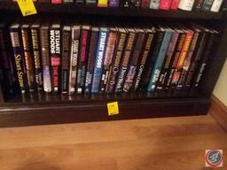 (25) Stuart Woods hardback books
