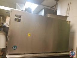 Hoshizaki Cube Star Ice Machine with Filtration System Measuring 49 X 28 X 28 (Model KM-1600SRE)