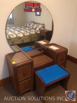 {{2XBID}} Vintage Vanity with Vanity Bench and Large Round Attached Mirror 47" x 17" x 27"; Mirror