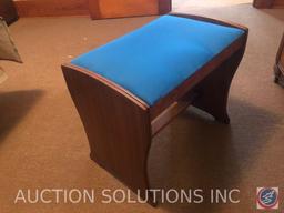 {{2XBID}} Vintage Vanity with Vanity Bench and Large Round Attached Mirror 47" x 17" x 27"; Mirror