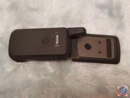 Nextel Motorola i576 Flip Phone with Belt Clip, Samsung Chrono Flip Phone in Original Box {{NO