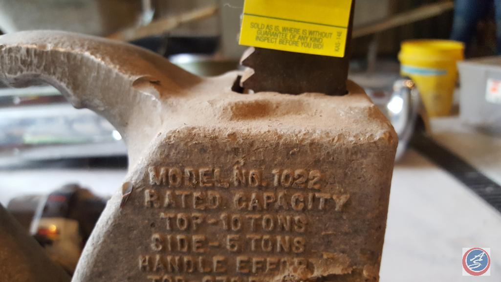 Duff-Norton Co. Model 1022 10 Ton Railroad Jack