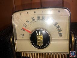 Vintage Zenith Standard Broadcast Radio Model No. G503Y [[MARKED THE ROYALTY OF RADIO]]