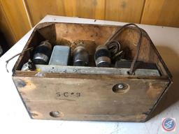 Airline Vintage Portable Tube Radio [[NO MODEL NO. VISIBLE]]