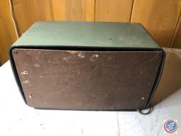 Airline Vintage Portable Tube Radio [[NO MODEL NO. VISIBLE]]