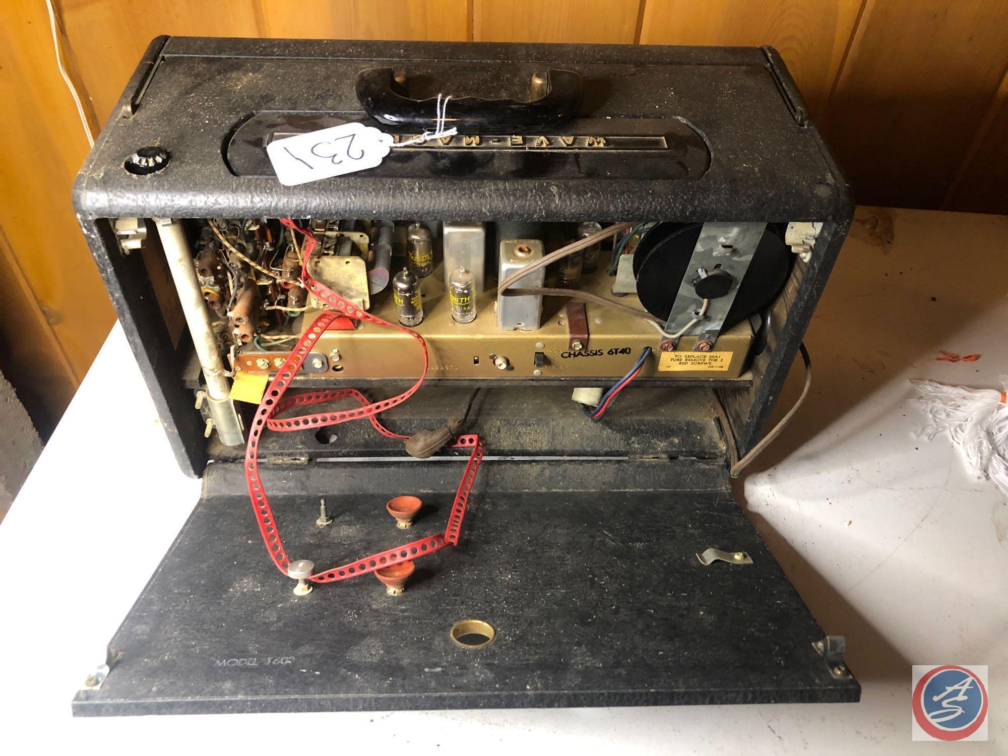 Zenith Vintage Wave Magnet Trans Oceanic Radio Model No. T600