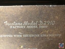 Trutone Vintage Portable Tube Radio Model No. D2910