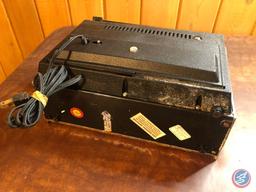 Zenith Vintage National Weather Service Trans Oceanic Radio Model No. S-10477