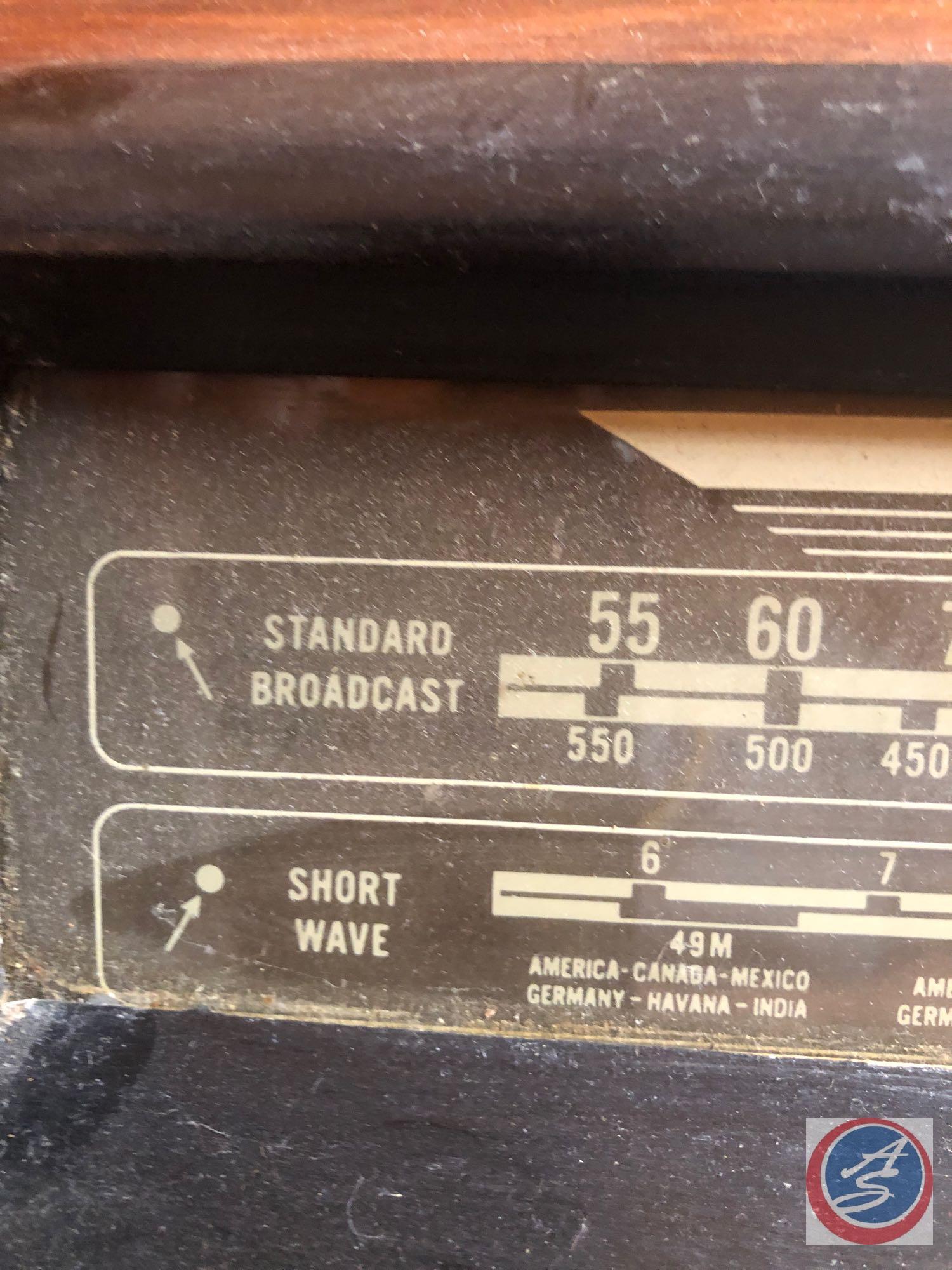 Andrea Vintage Standard Broadcast Short Wave Radio Model No. 351-15