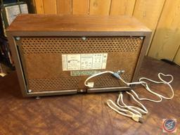 Victrola Vintage RCA Victor Model No. 3RC76