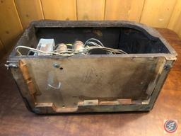 Airline Vintage Portable Tube Radio [[NO MODEL NO. VISIBLE]]