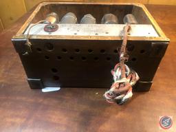 1033 Grunow Vintage Portable Tube Radio Model No. 501