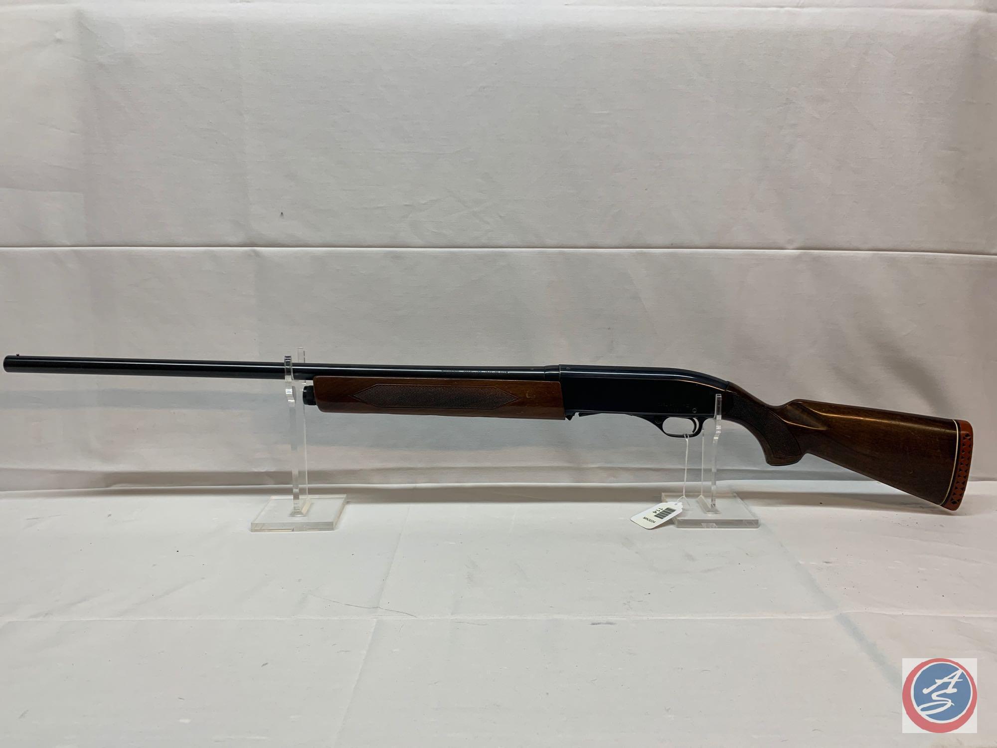 Winchester Model 1400 12 GA Shotgun Semi Auto Shotgun some dings on the stock. Ser # N563829