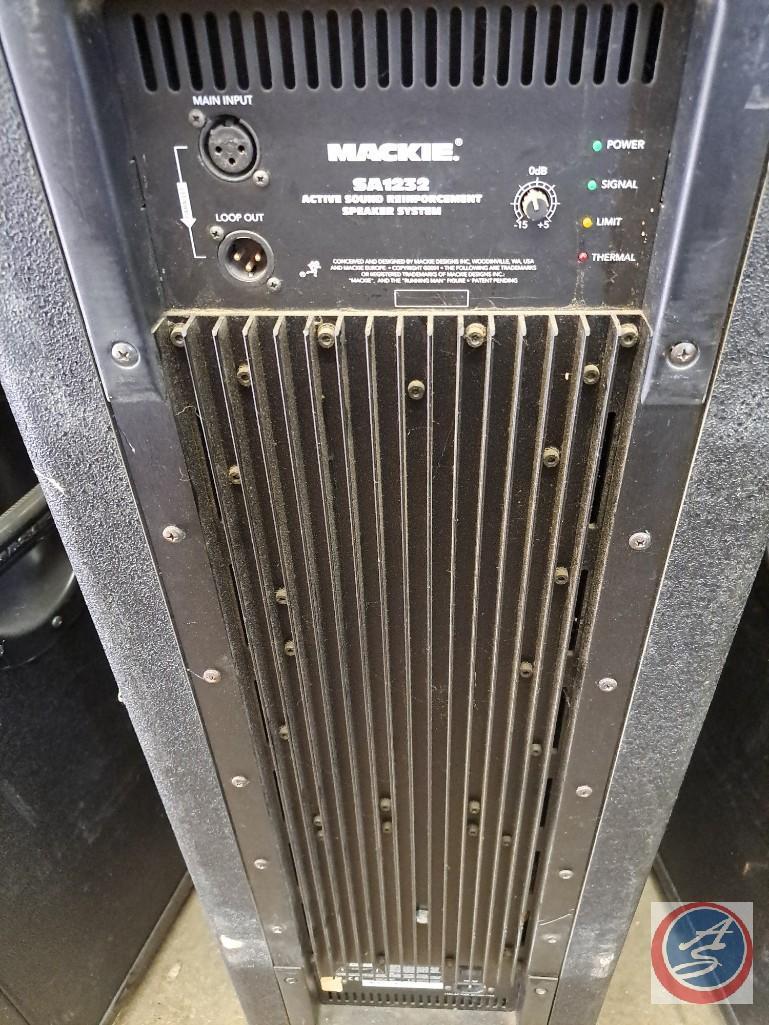 Mackie model SA1232