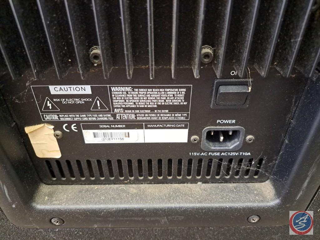 Mackie model SA1232